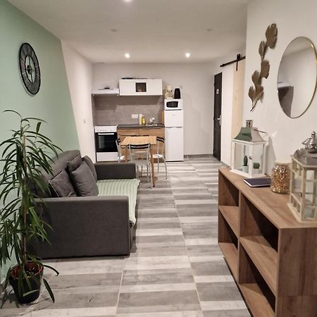 Comme A La Maison Gannat Exterior photo